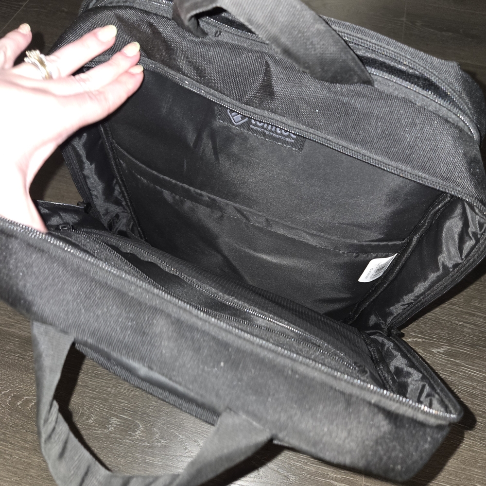 Tomtoc Black Everyday Backpack with Front Pocket - image 4